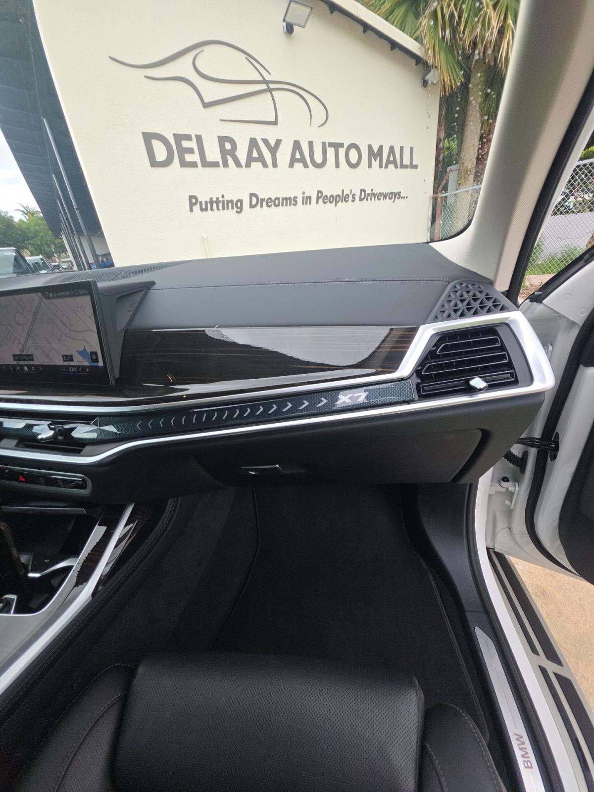 2026 BMW X7 xDrive40i AWD