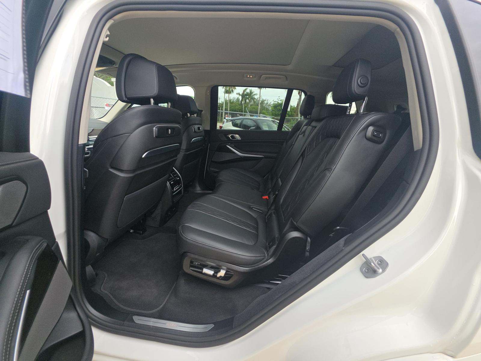 2026 BMW X7 xDrive40i AWD
