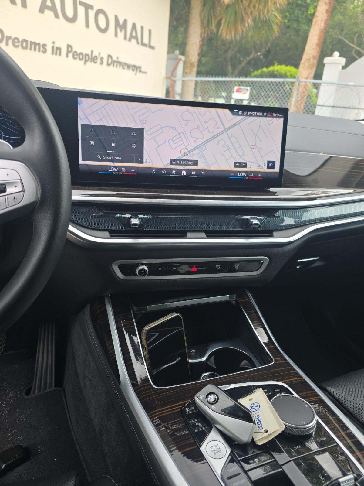 2026 BMW X7 xDrive40i AWD
