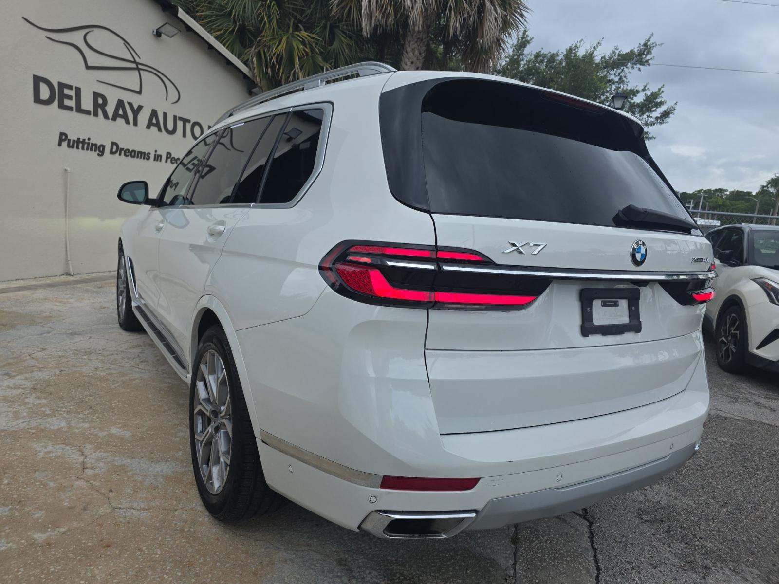 2026 BMW X7 xDrive40i AWD