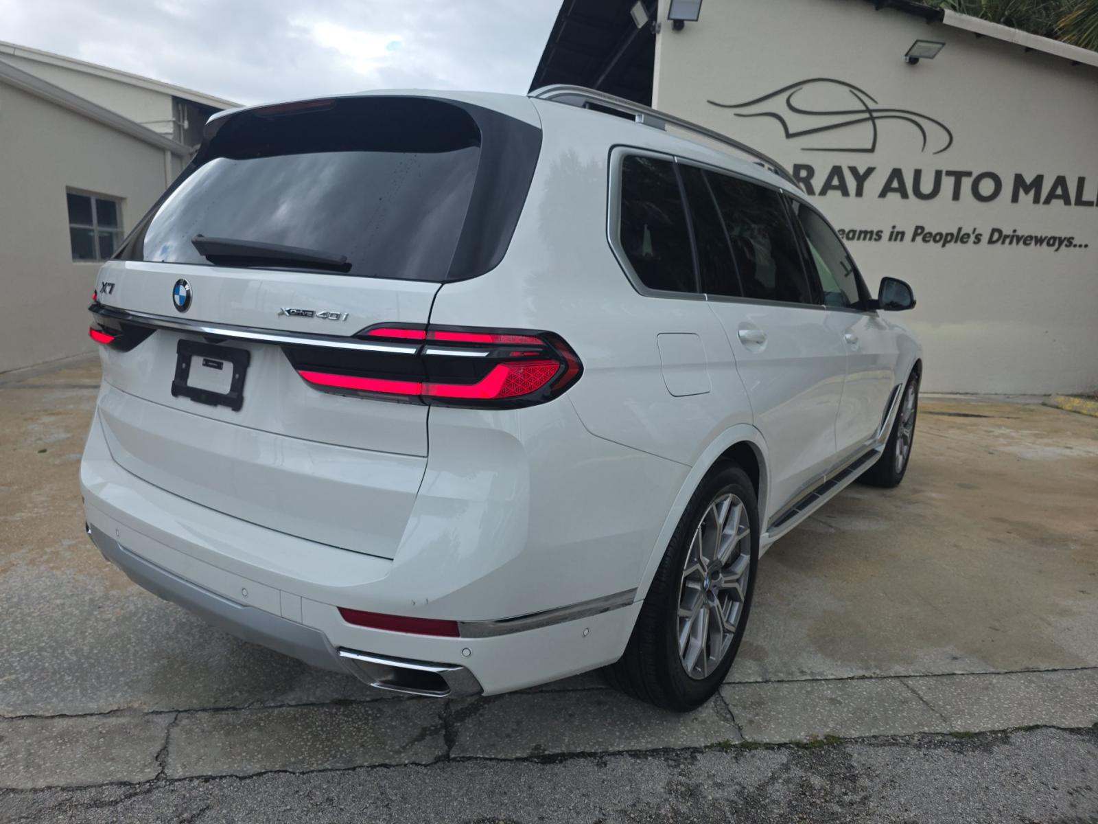 2026 BMW X7 xDrive40i AWD