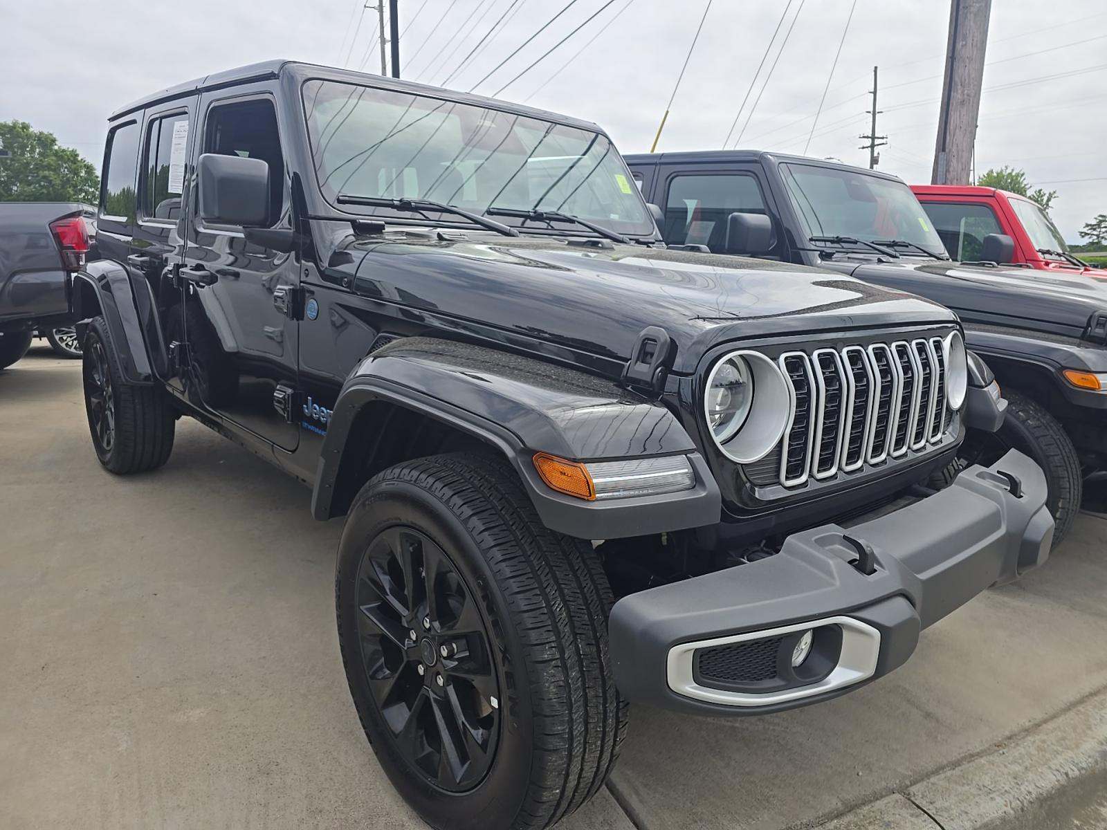 2025 Jeep Wrangler 4xe Sahara AWD