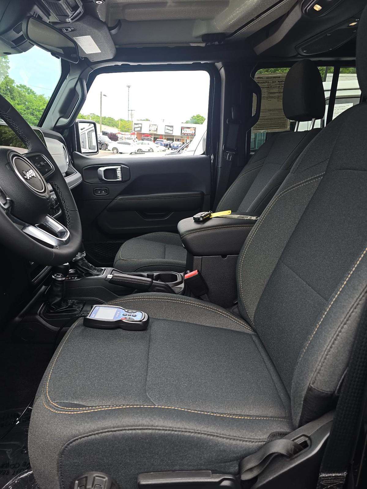 2025 Jeep Wrangler 4xe Sahara AWD