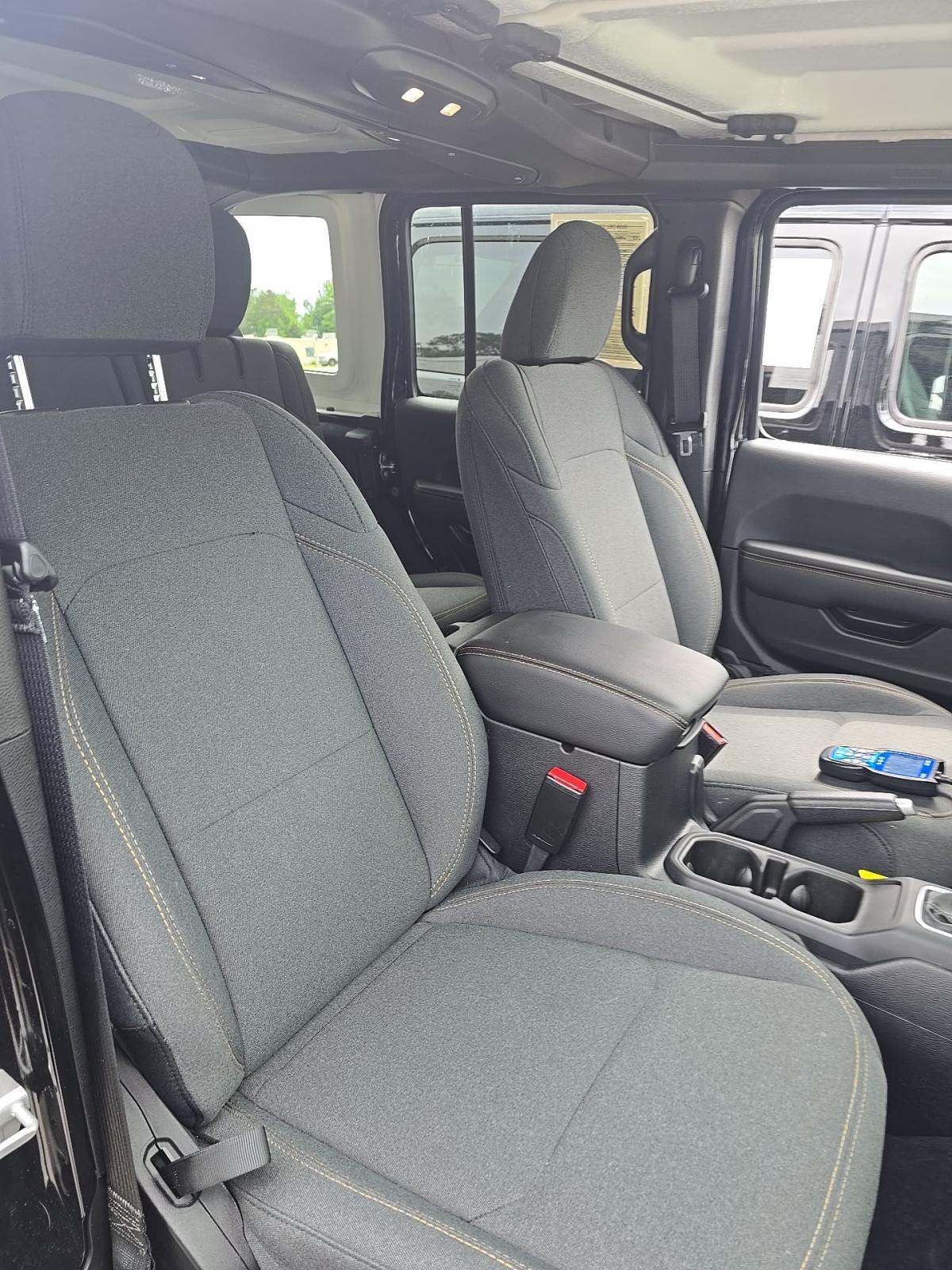 2025 Jeep Wrangler 4xe Sahara AWD