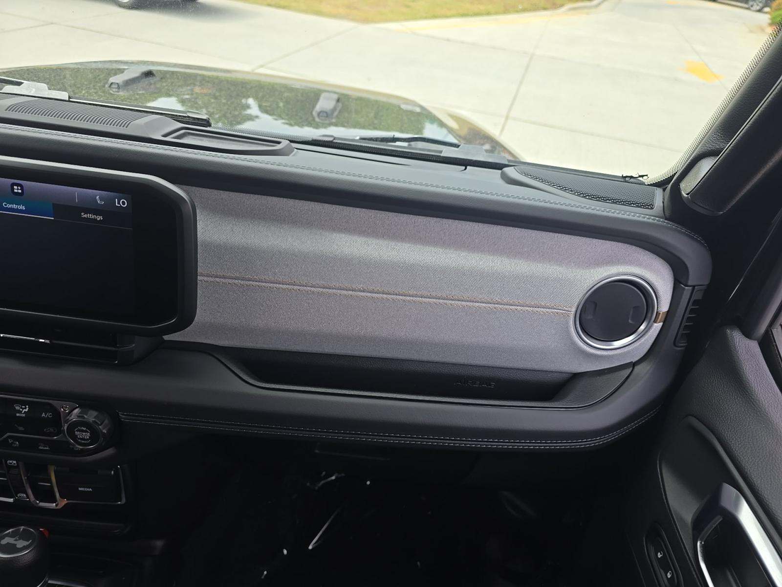 2025 Jeep Wrangler 4xe Sahara AWD