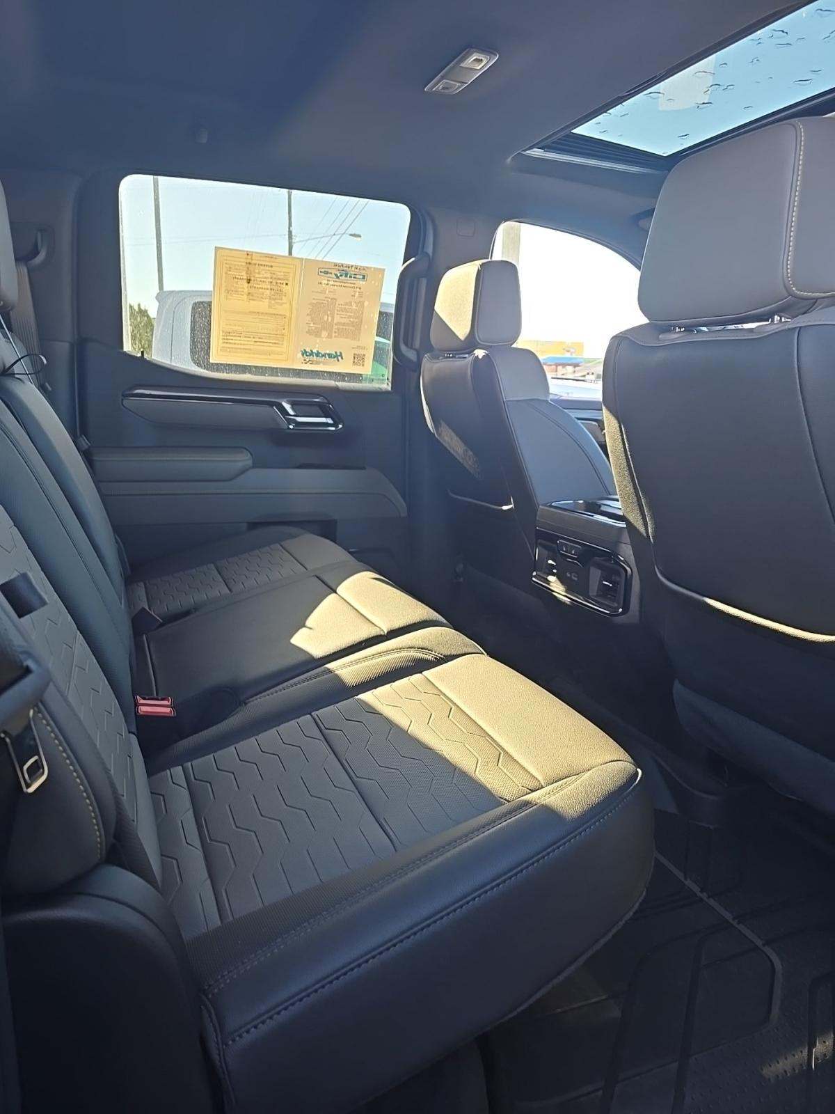 2025 Chevrolet Silverado 1500 ZR2 AWD