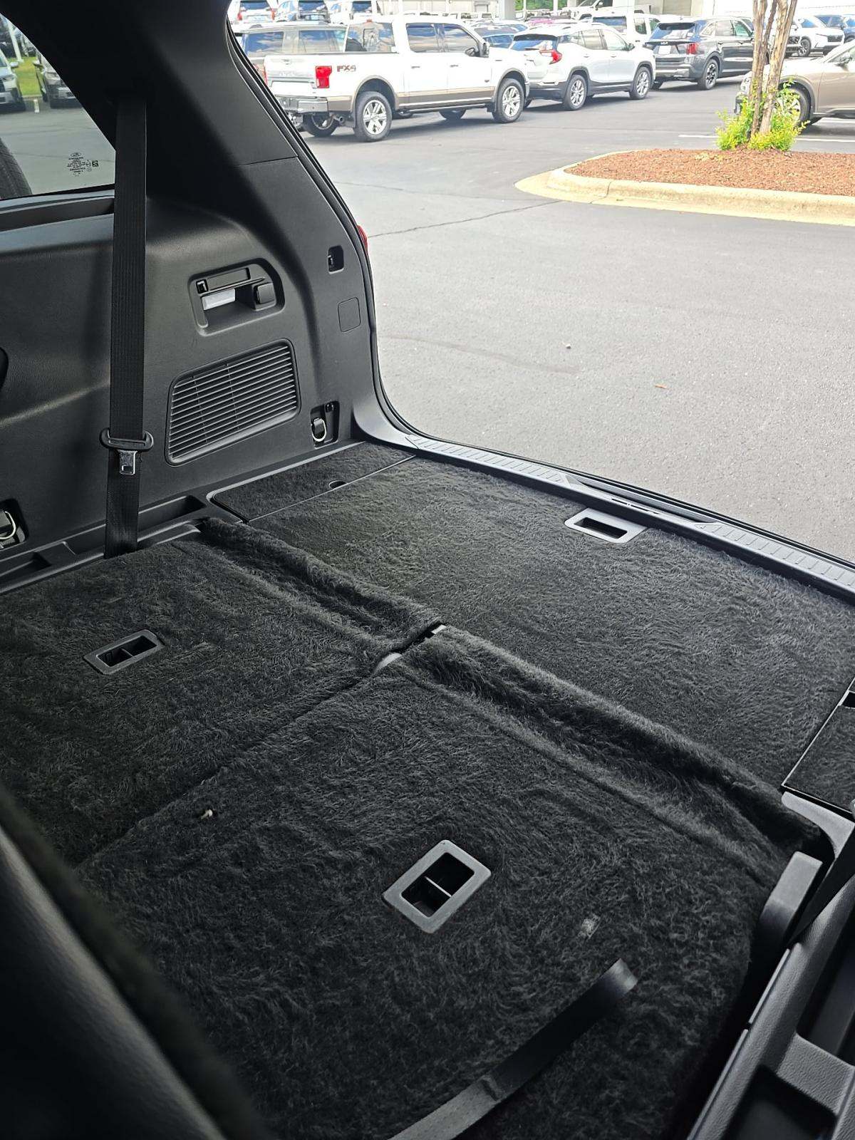 2023 Ford Explorer ST-Line AWD