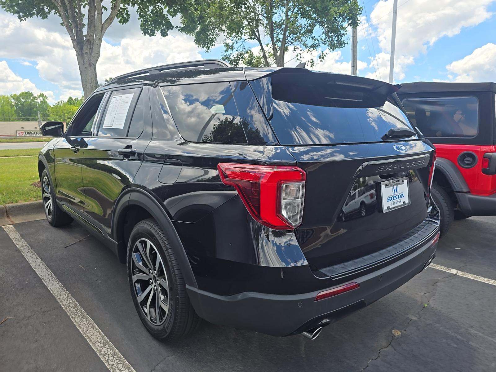 2023 Ford Explorer ST-Line AWD