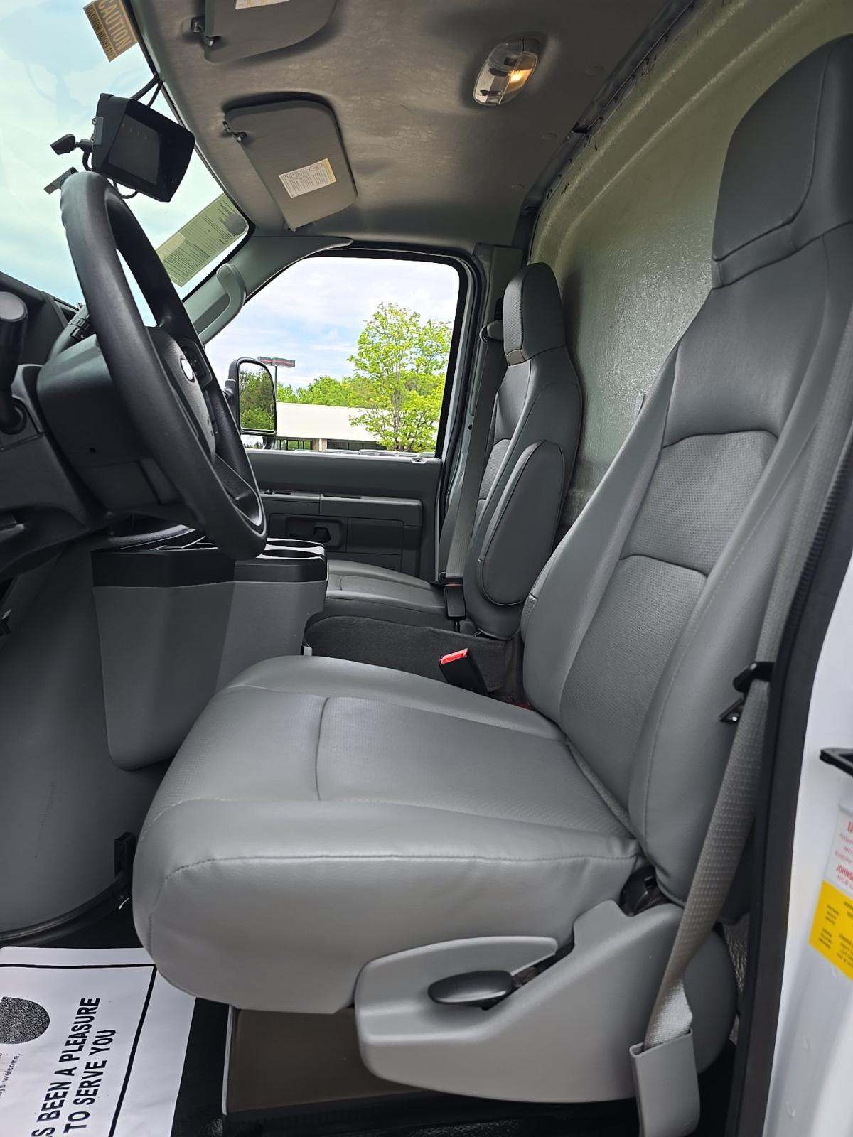 FORD E-350 - 6