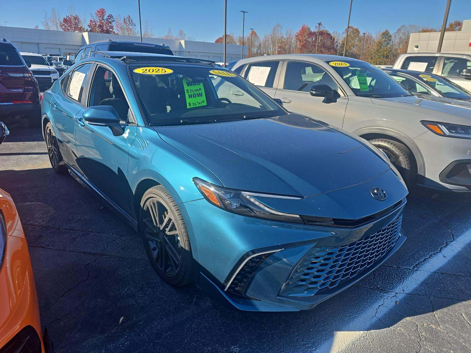 2025 Toyota Camry XSE FWD