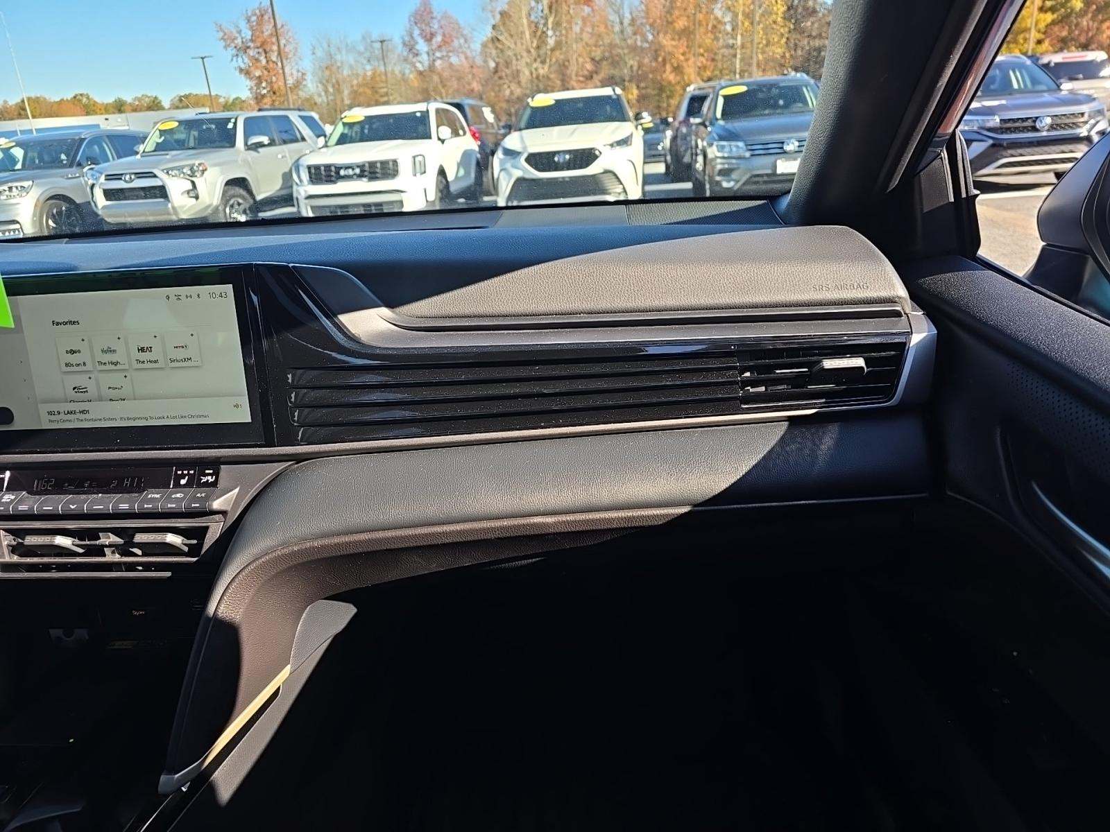 2025 Toyota Camry XSE FWD