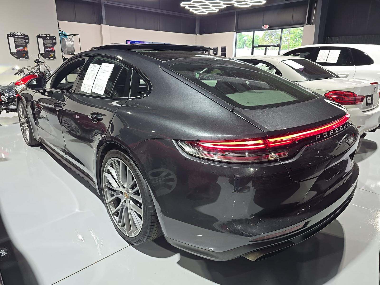 2022 Porsche Panamera Base RWD
