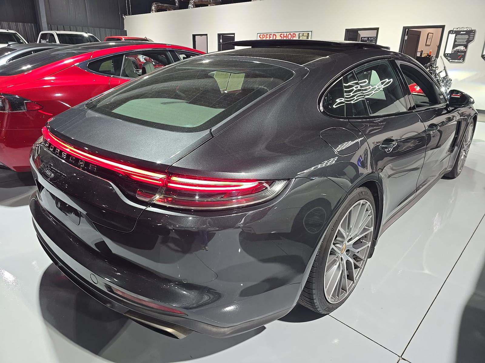 2022 Porsche Panamera Base RWD