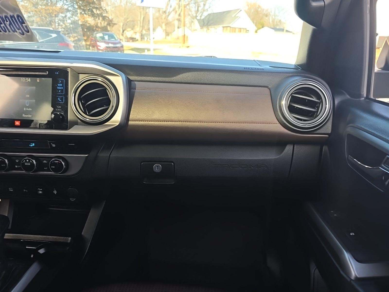 2016 Toyota Tacoma Limited AWD