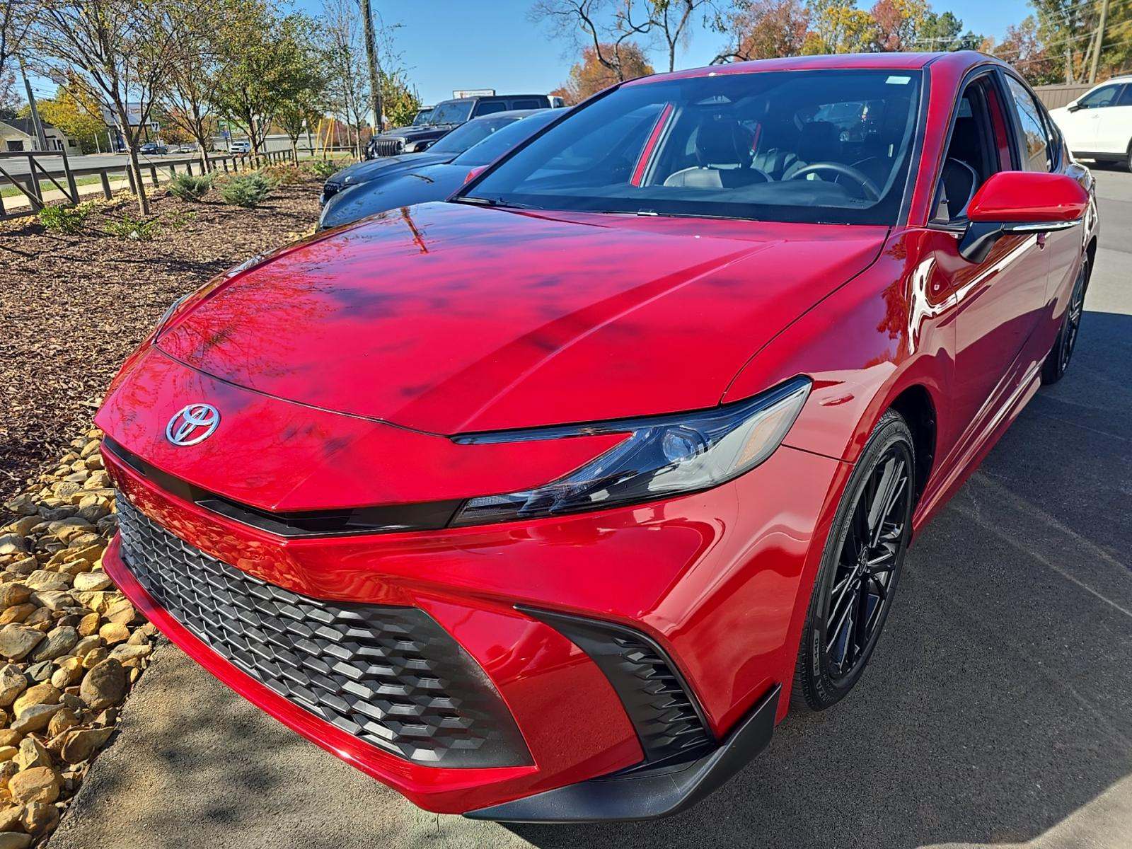 2025 Toyota Camry SE FWD