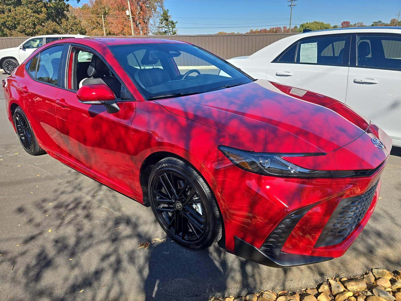 2025 Toyota Camry SE FWD