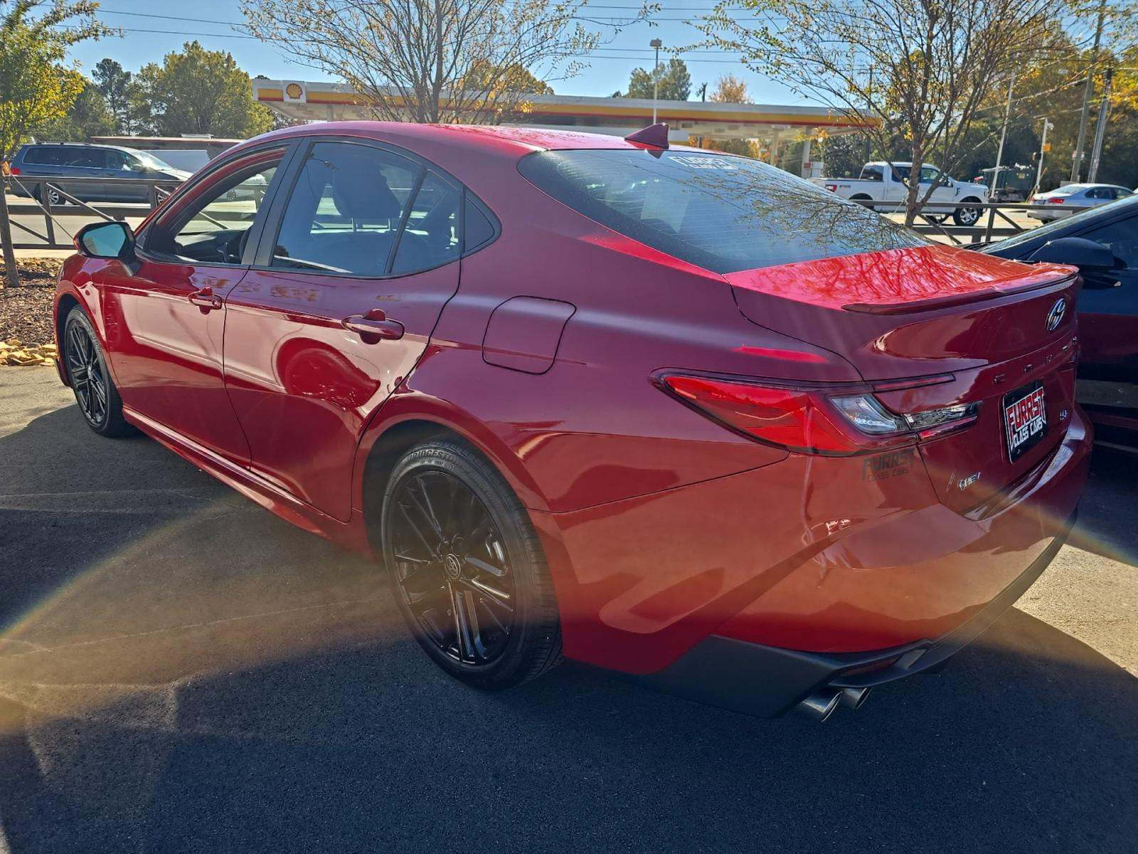 2025 Toyota Camry SE FWD