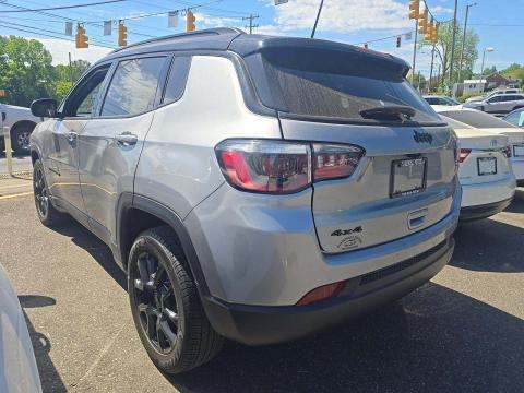 JEEP LATITUDE ALTITUDE EDITION - 2