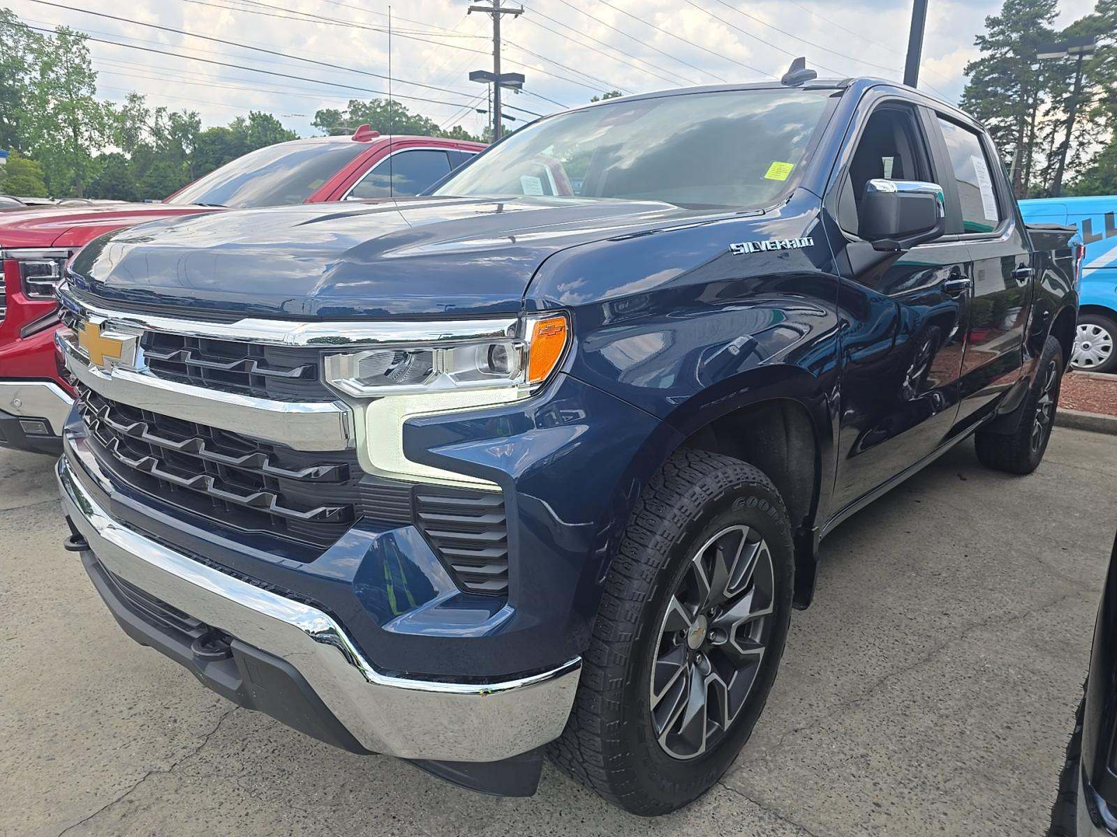 2023 Chevrolet Silverado 1500 LT AWD