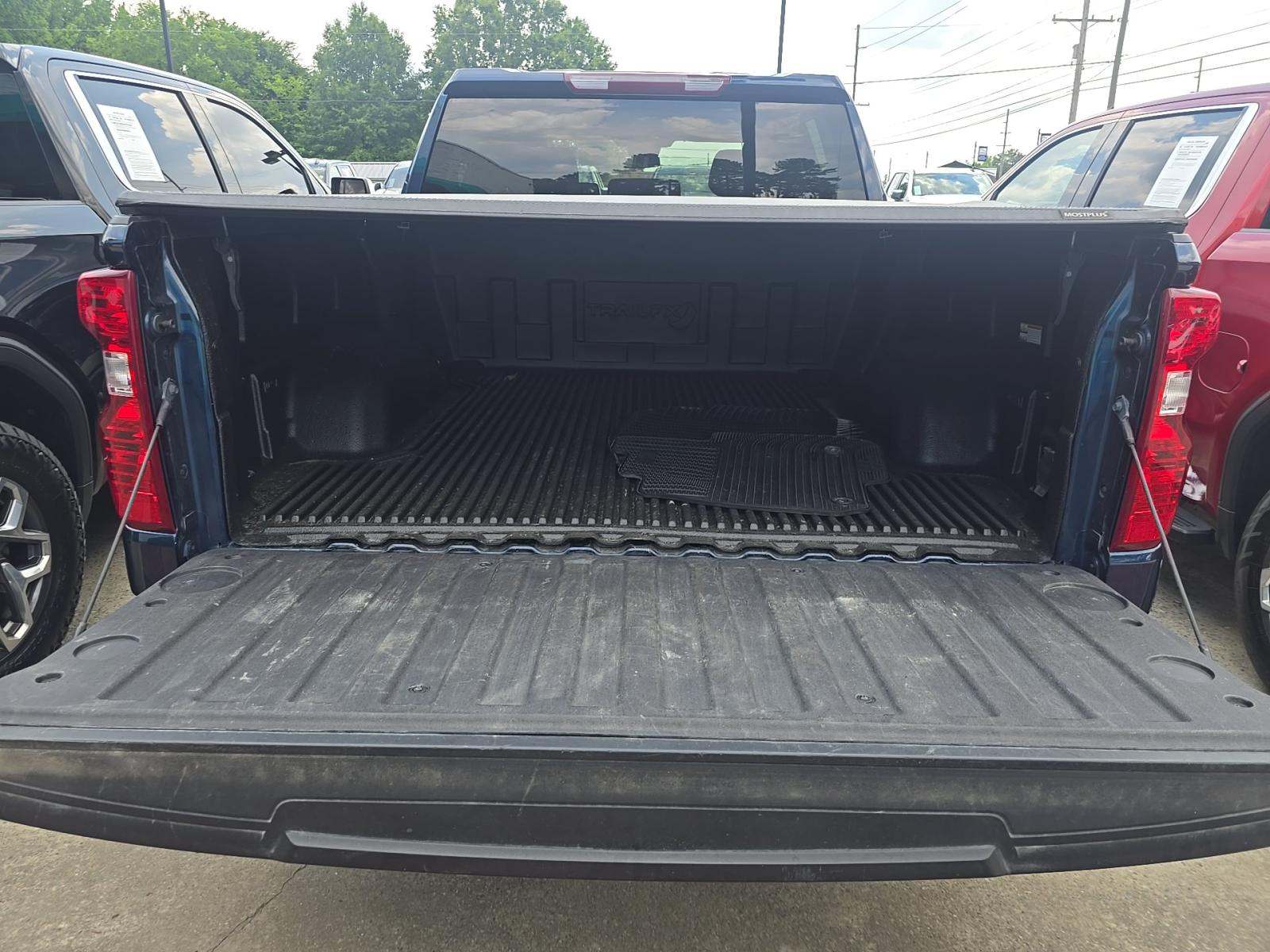 2023 Chevrolet Silverado 1500 LT AWD