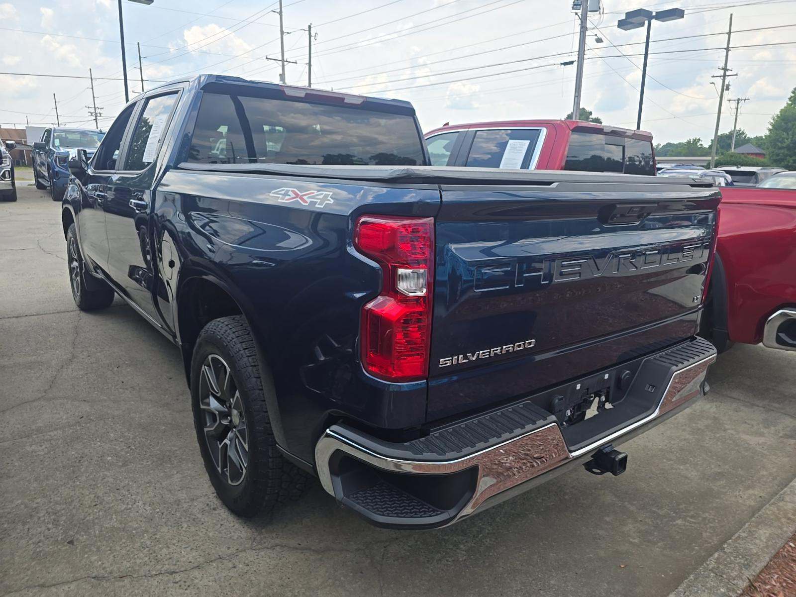 2023 Chevrolet Silverado 1500 LT AWD