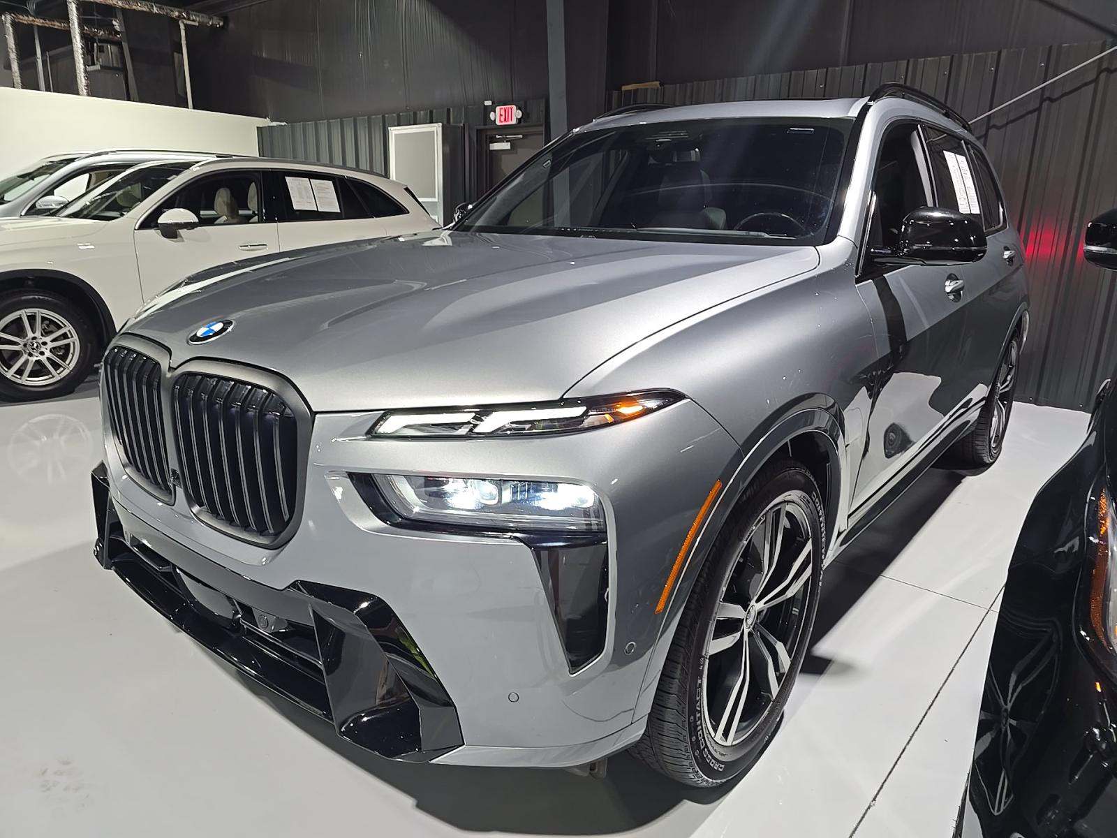 2023 BMW X7 xDrive40i AWD