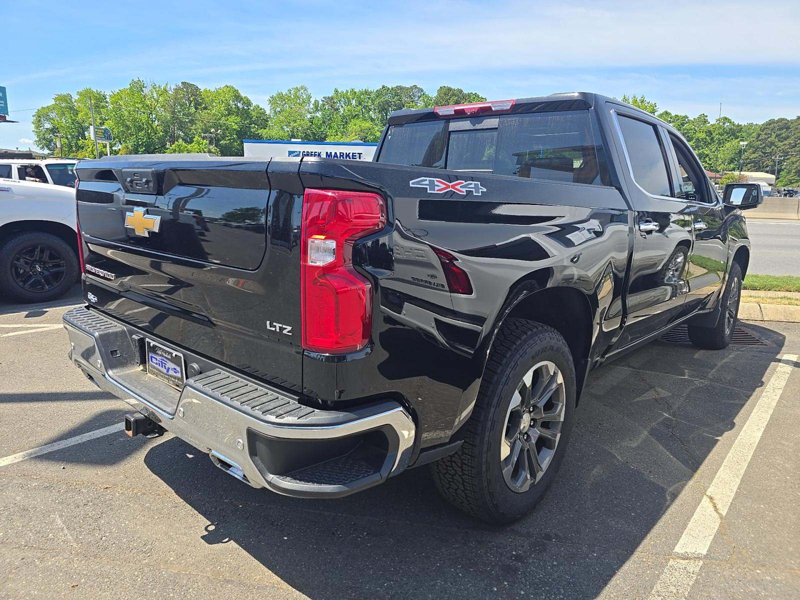 2025 Chevrolet Silverado 1500 LTZ AWD