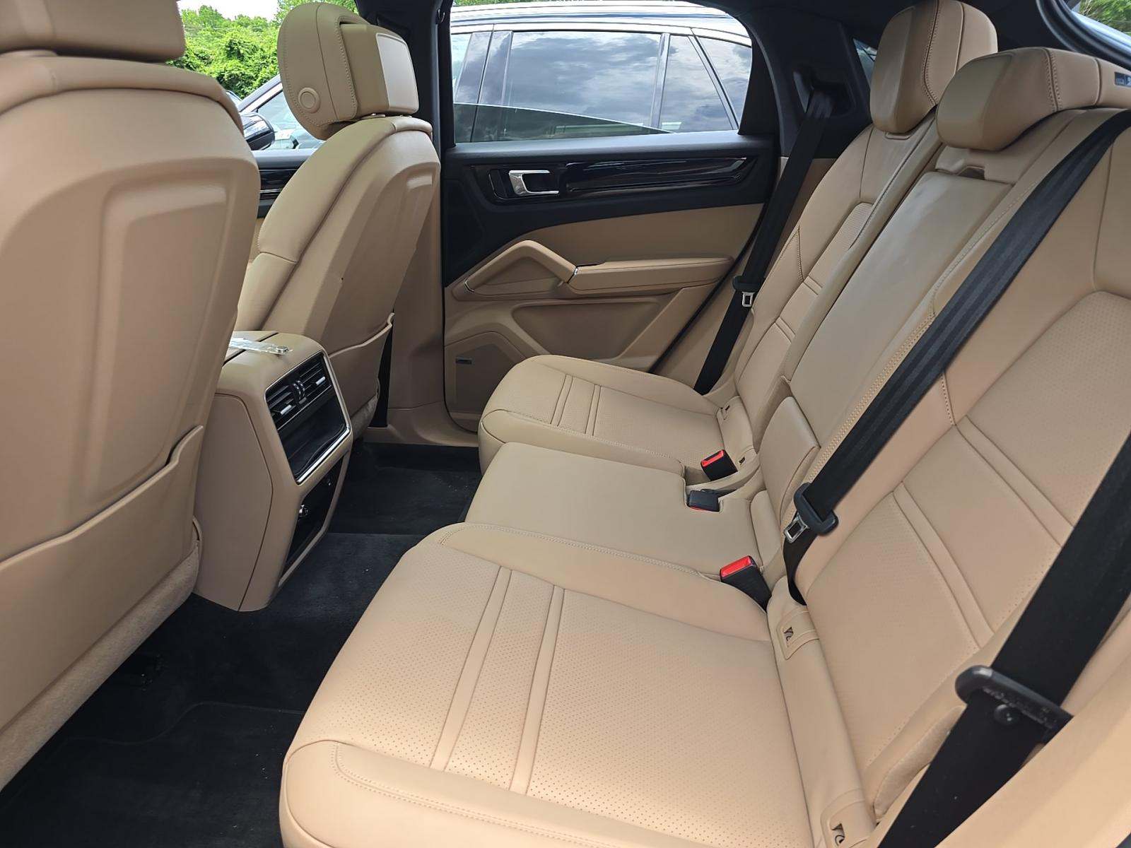 2022 Porsche Cayenne Base AWD