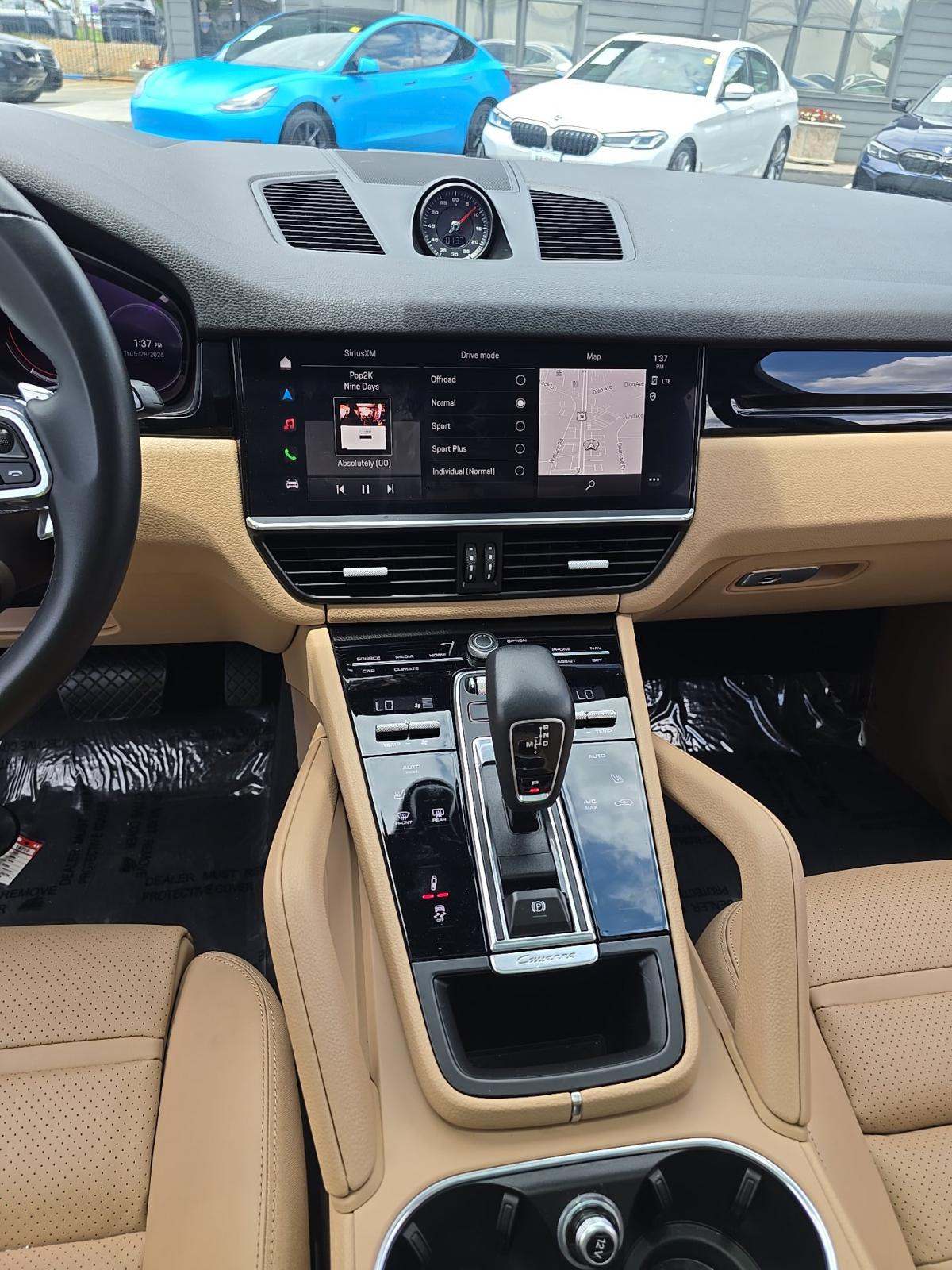 PORSCHE CAYENNE - 10