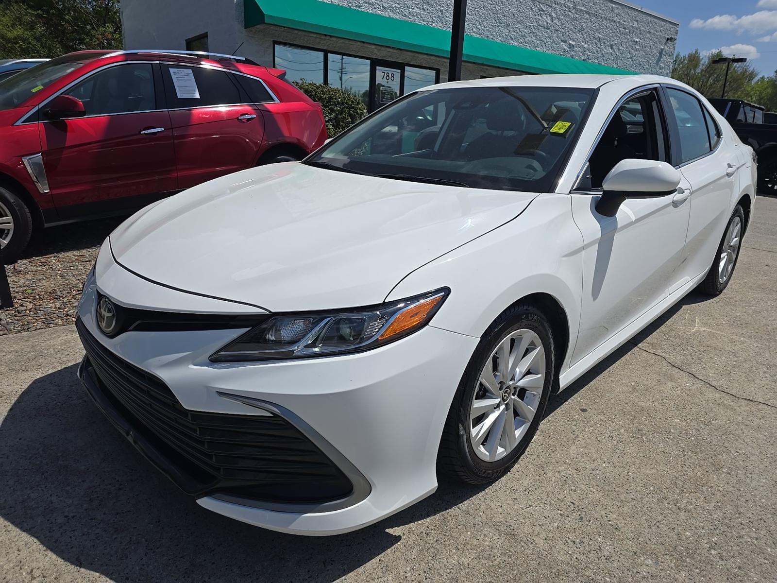 2024 Toyota Camry LE FWD