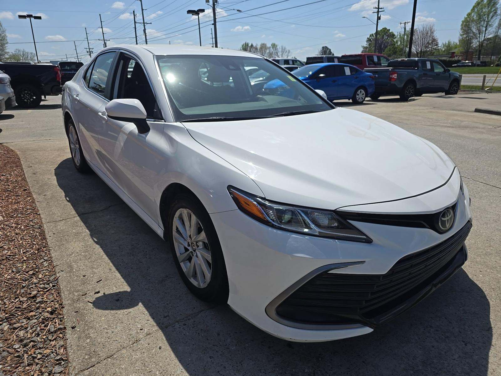 2024 Toyota Camry LE FWD
