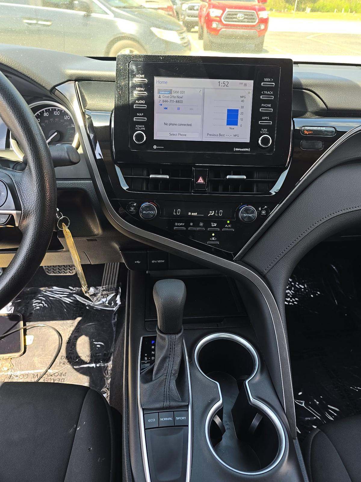 2024 Toyota Camry LE FWD