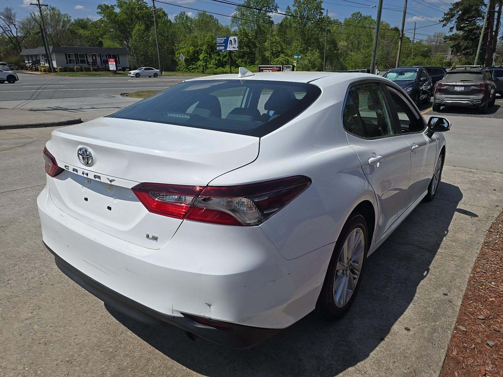 2024 Toyota Camry LE FWD