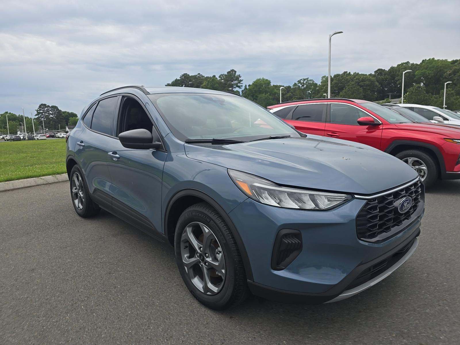 FORD ESCAPE - 4