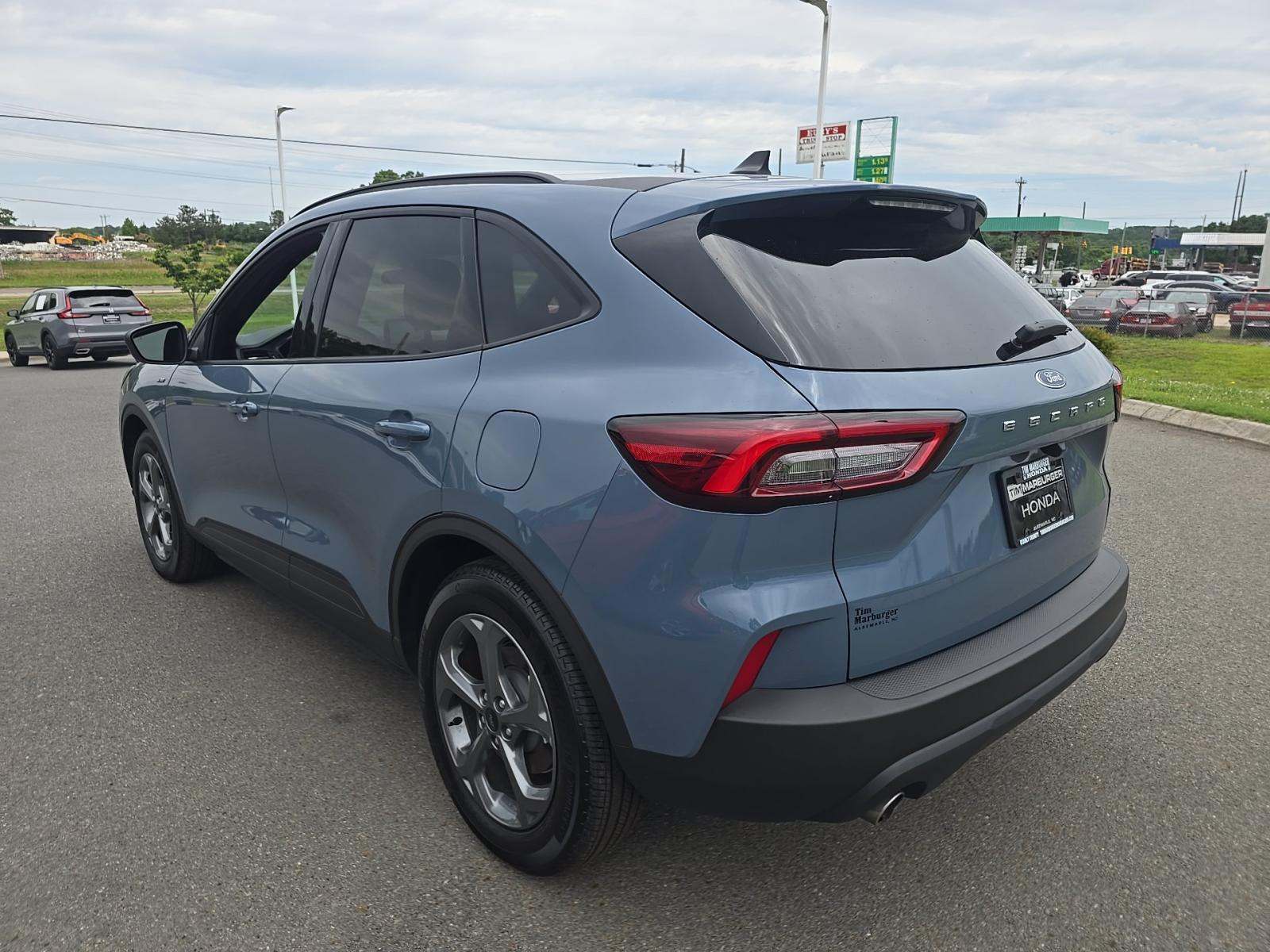 FORD ESCAPE - 2