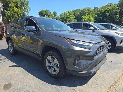2024 Toyota RAV4 XLE FWD