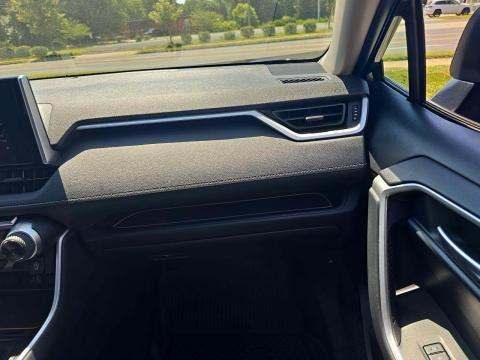 2024 Toyota RAV4 XLE FWD