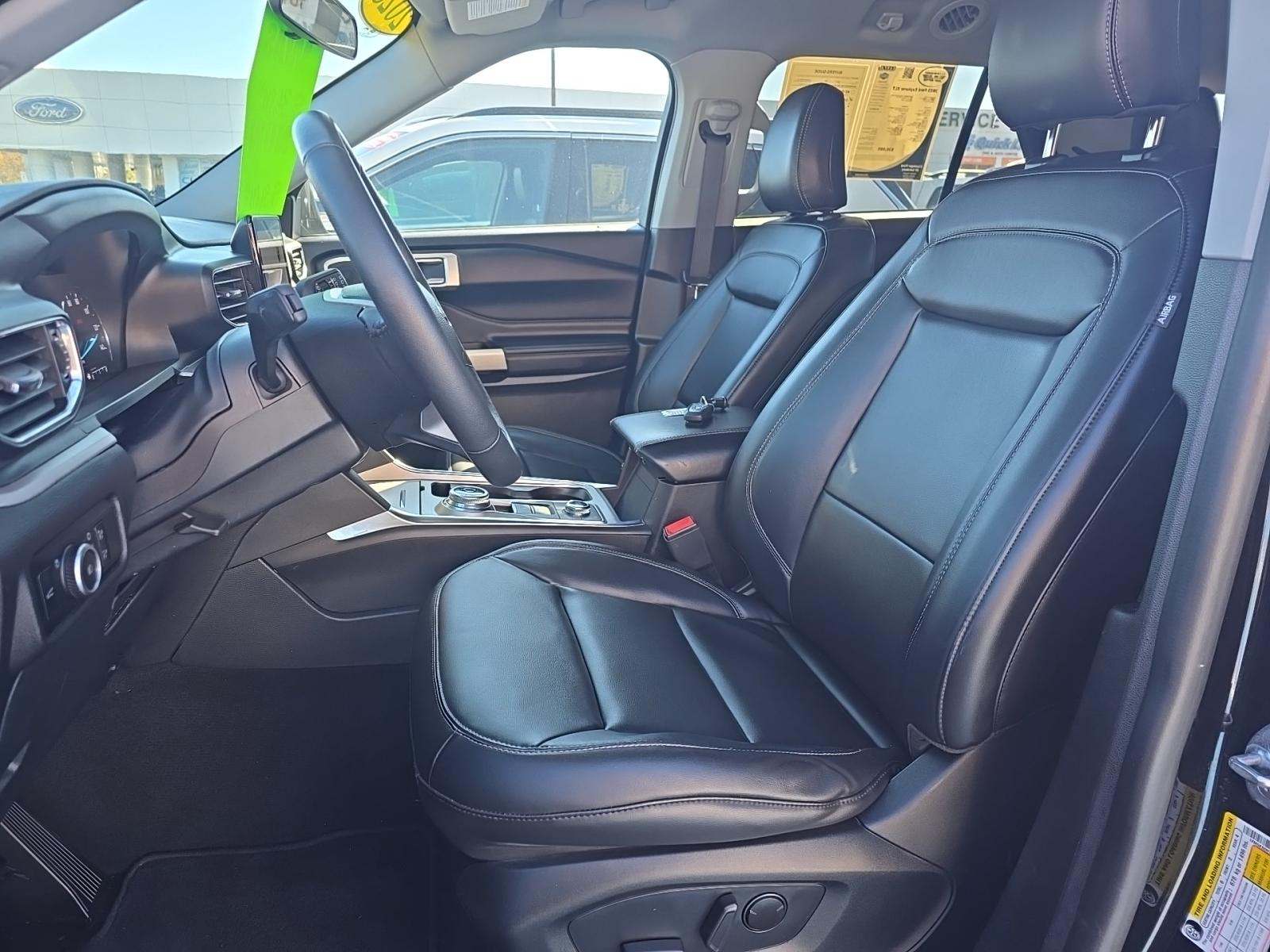 2023 Ford Explorer XLT AWD