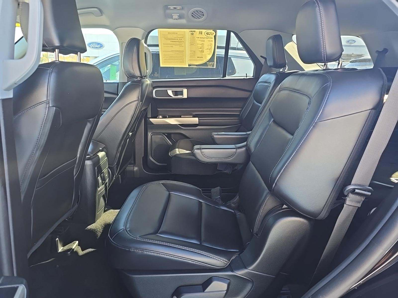 2023 Ford Explorer XLT AWD