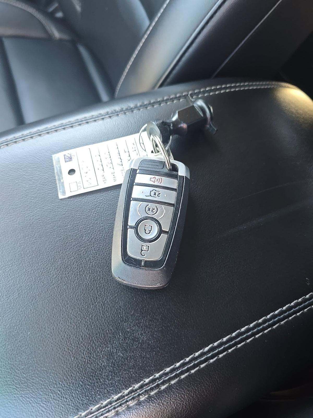 2023 Ford Explorer XLT AWD