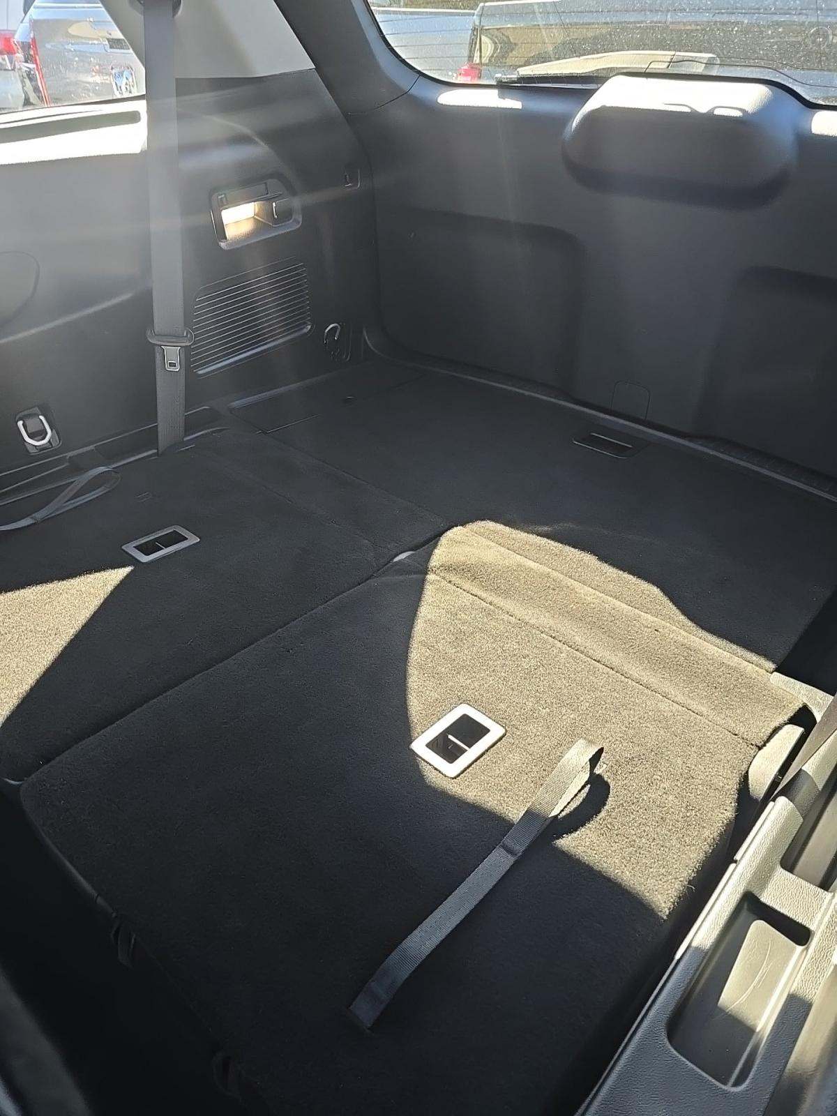 2023 Ford Explorer XLT AWD