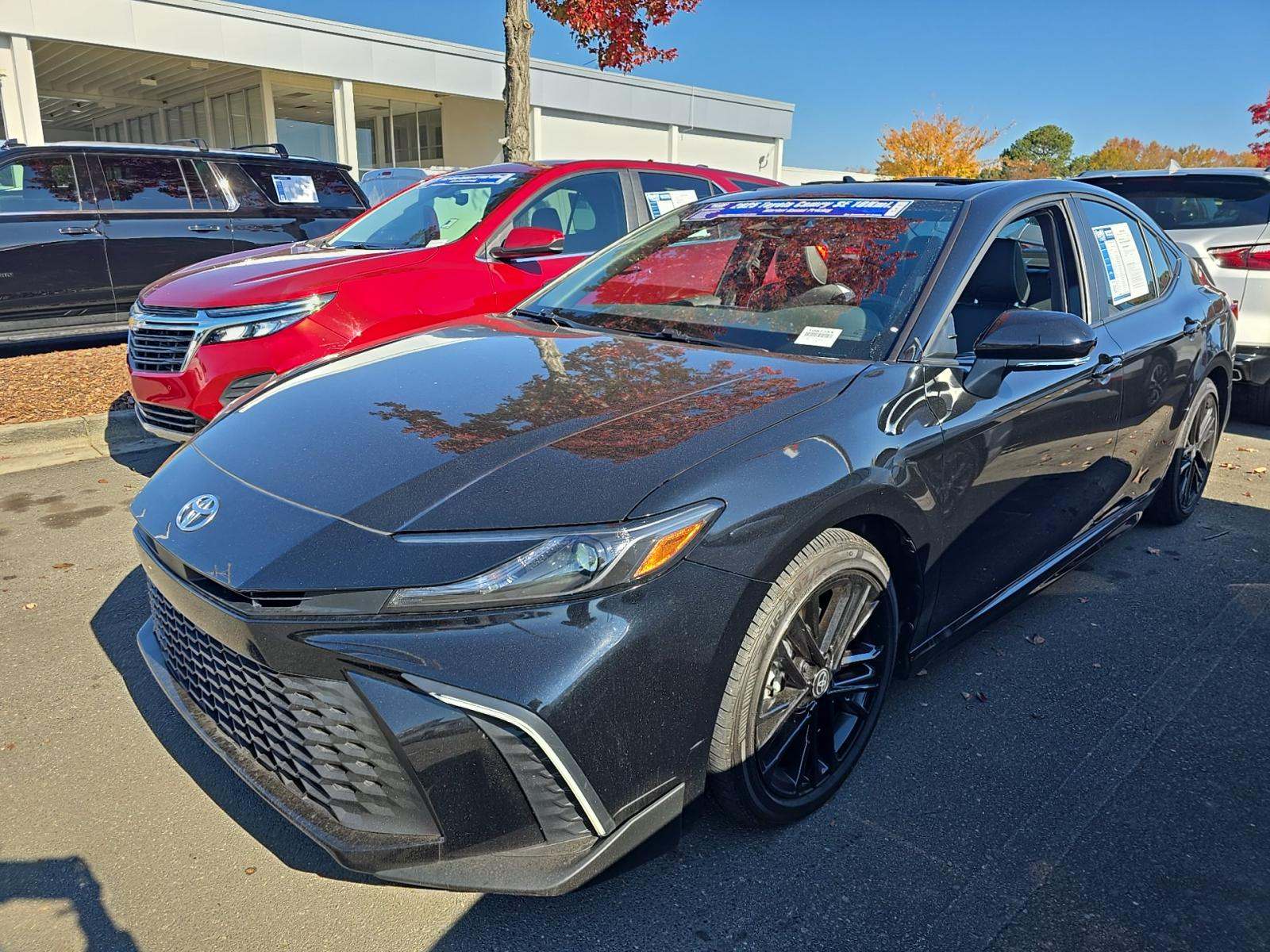 2025 Toyota Camry SE FWD