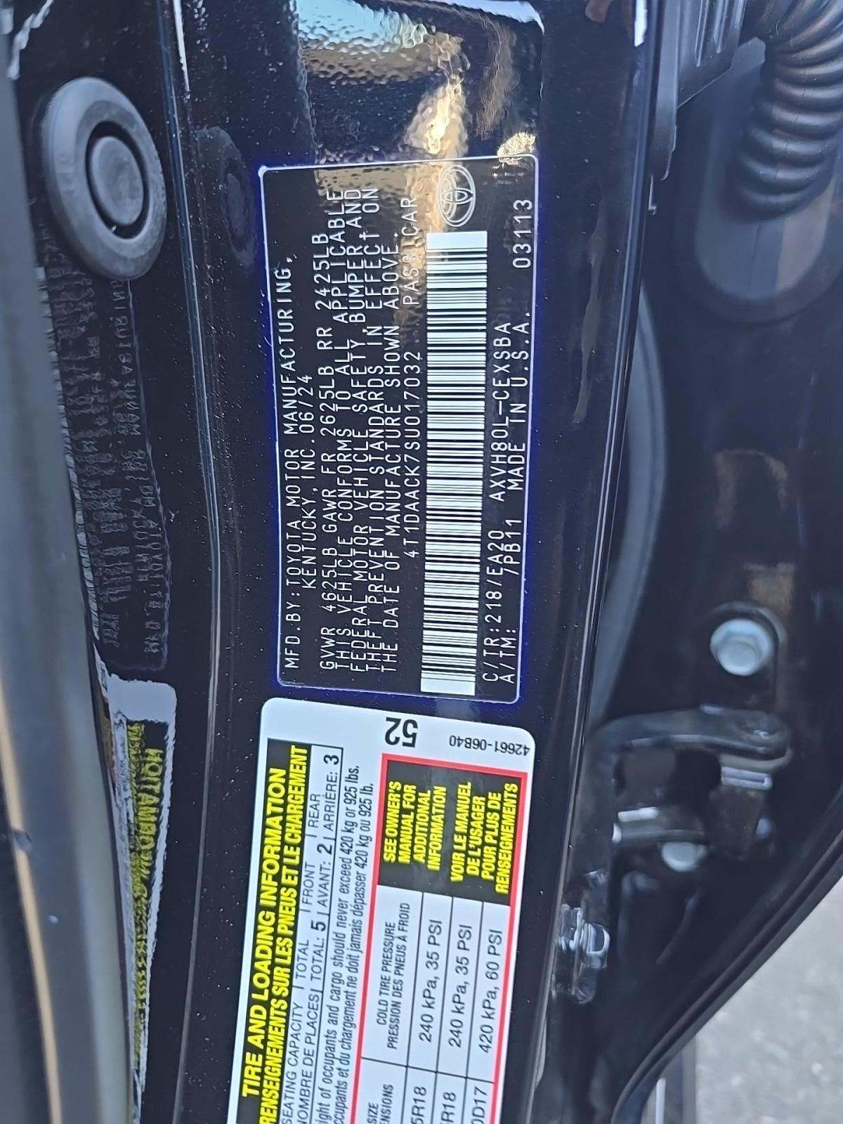 2025 Toyota Camry SE FWD