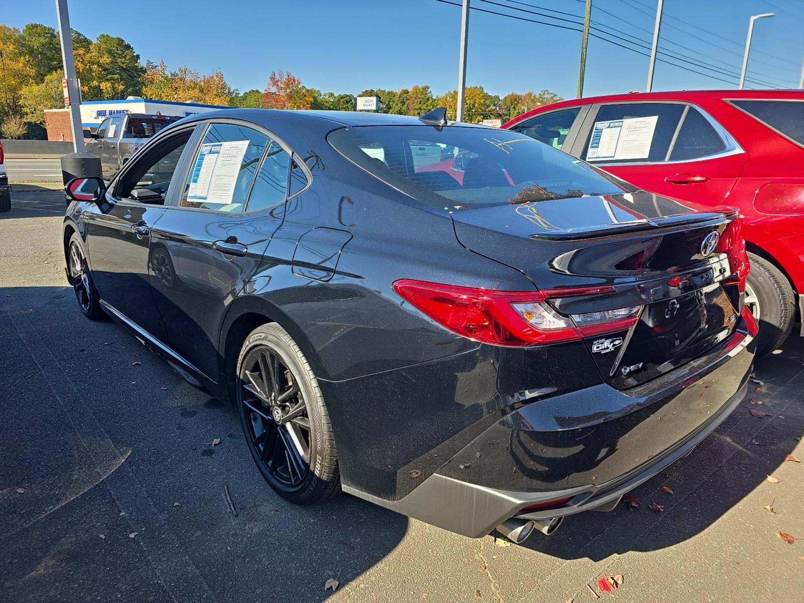 2025 Toyota Camry SE FWD