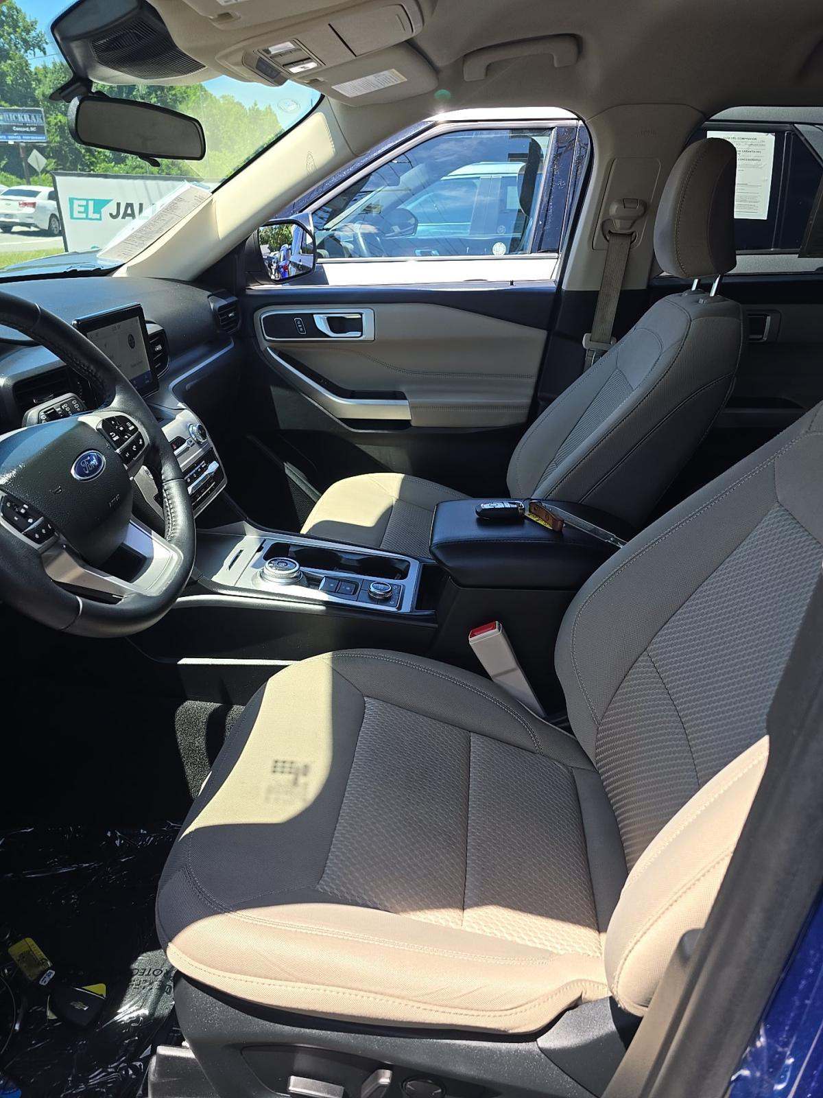 2023 Ford Explorer XLT AWD