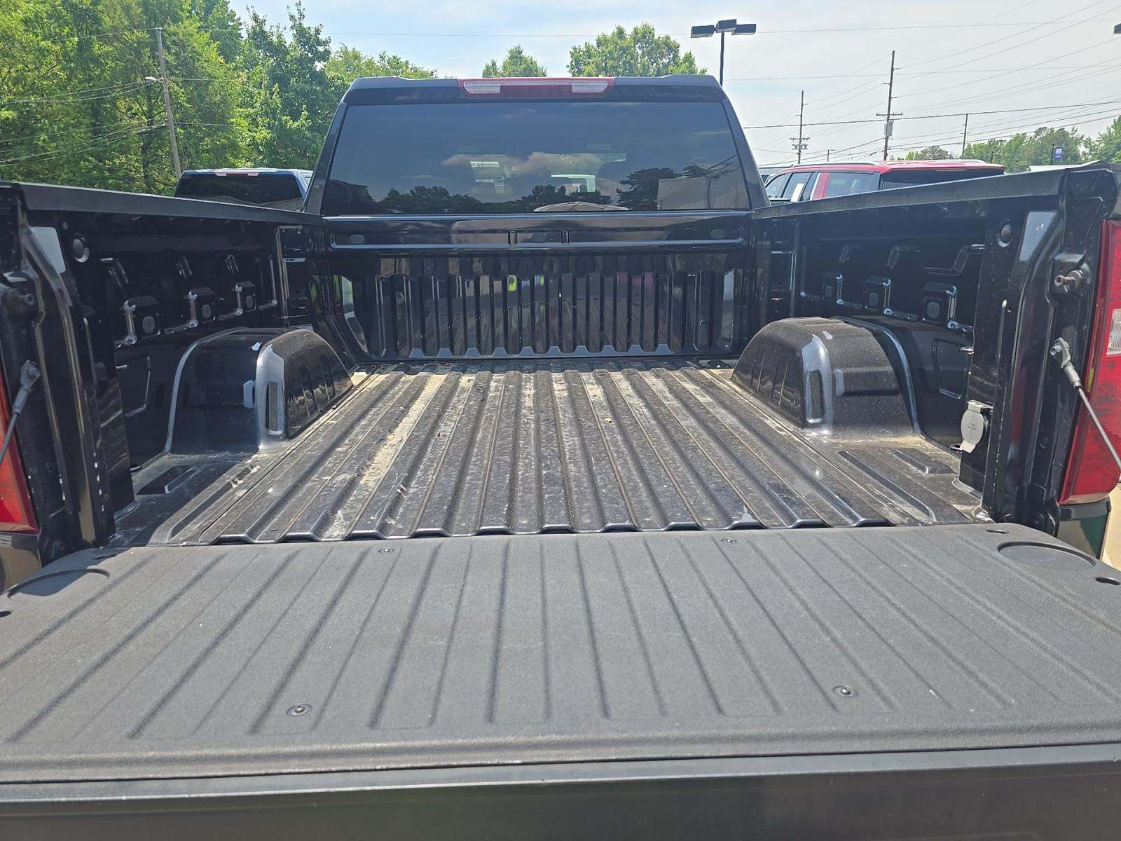 2023 Chevrolet Silverado 1500 LT AWD