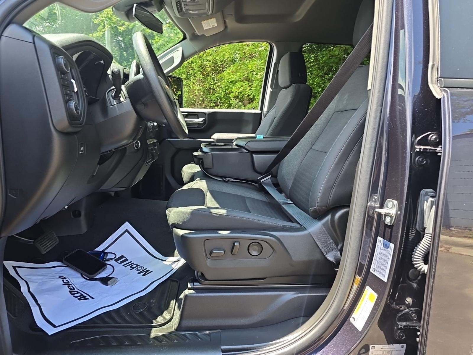 2024 Chevrolet Silverado 2500HD Custom AWD