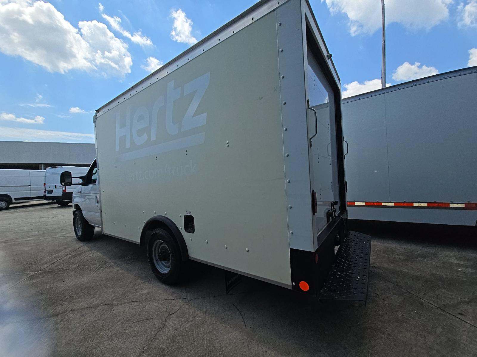FORD E-350 - 2