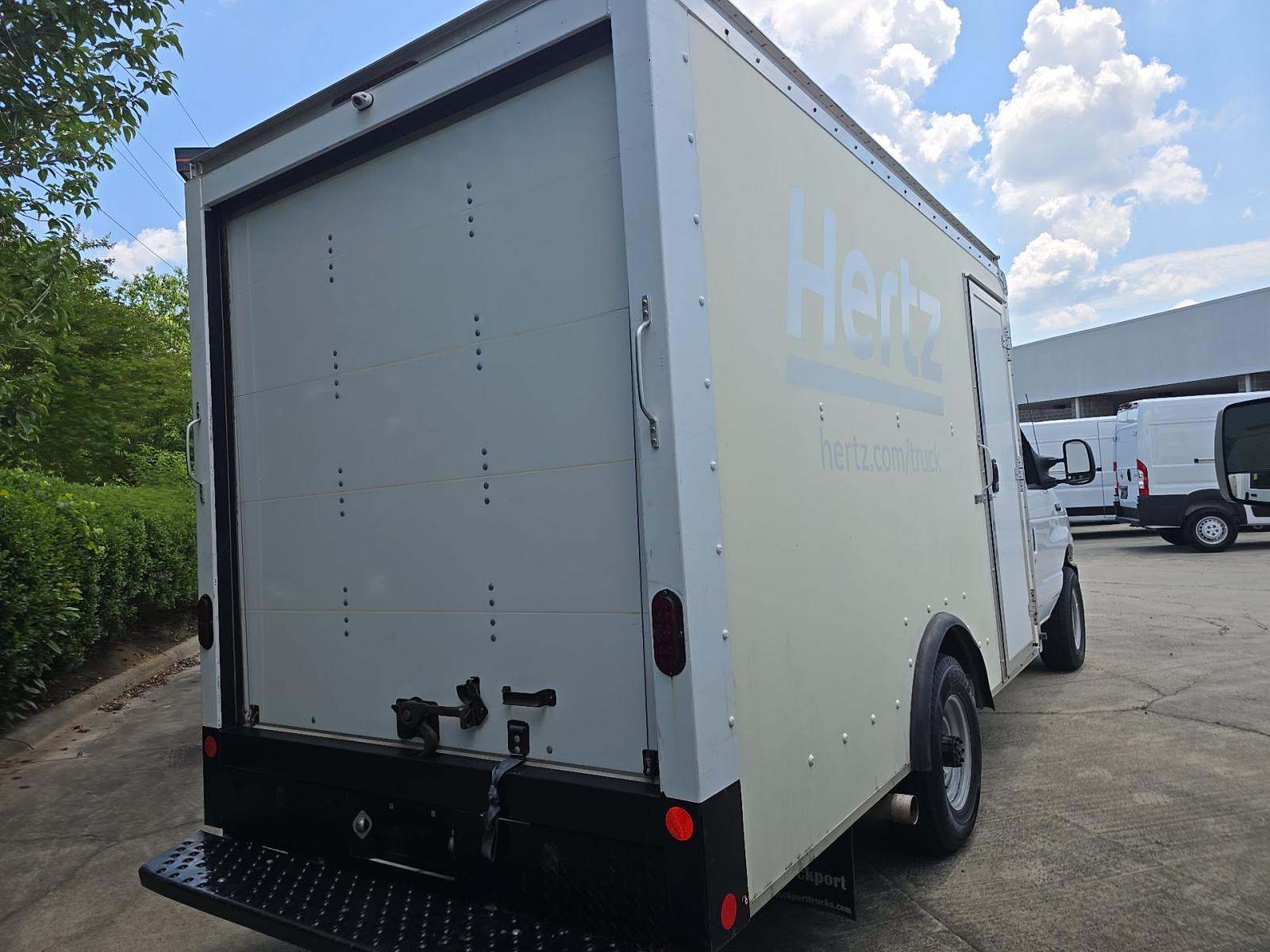 FORD E-350 - 3