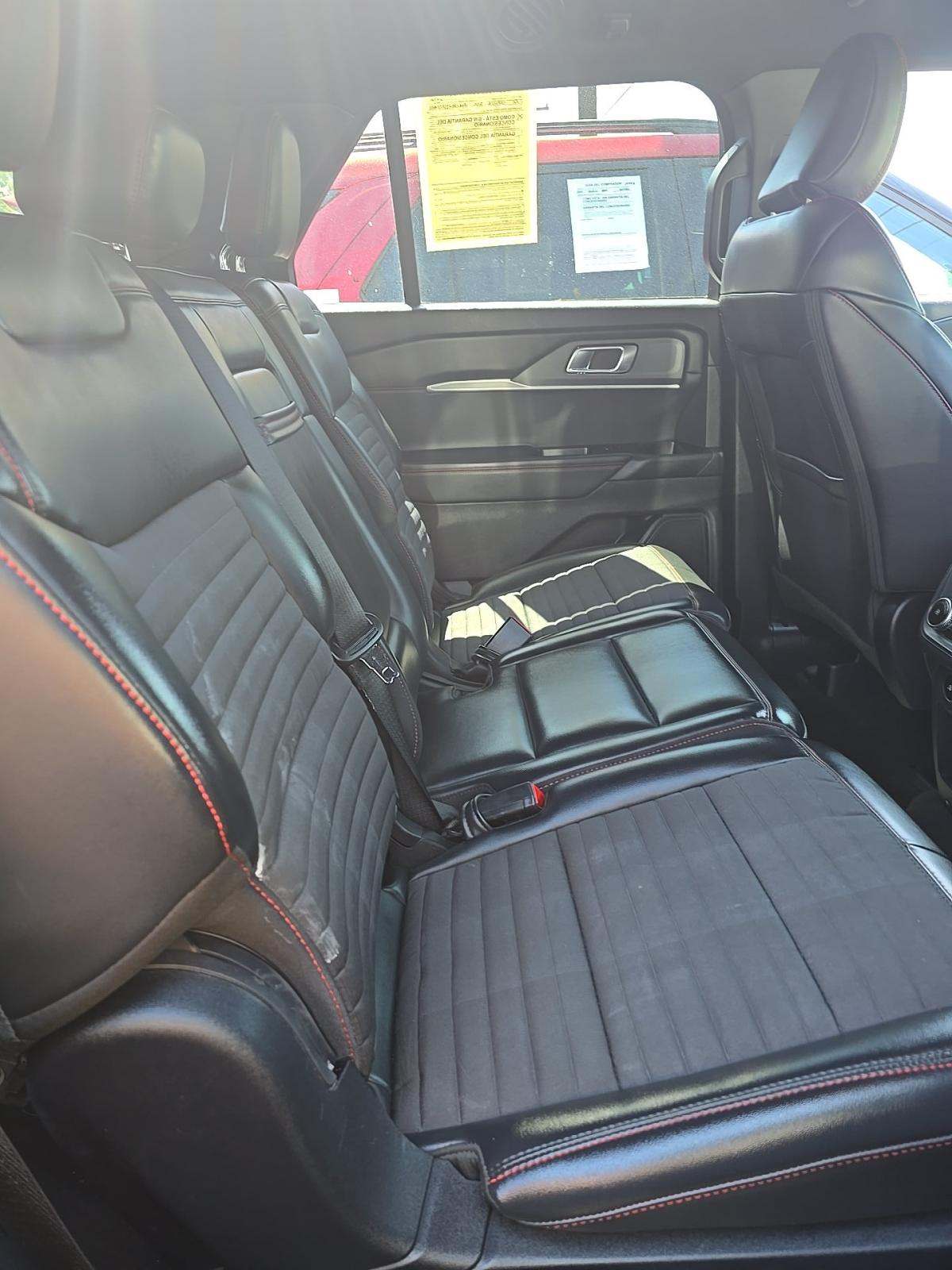 2025 Ford Explorer ST-Line AWD